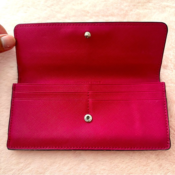 Classic Michael Kors Red Tri-Fold Slim Leather Wallet - Picture 2 of 6